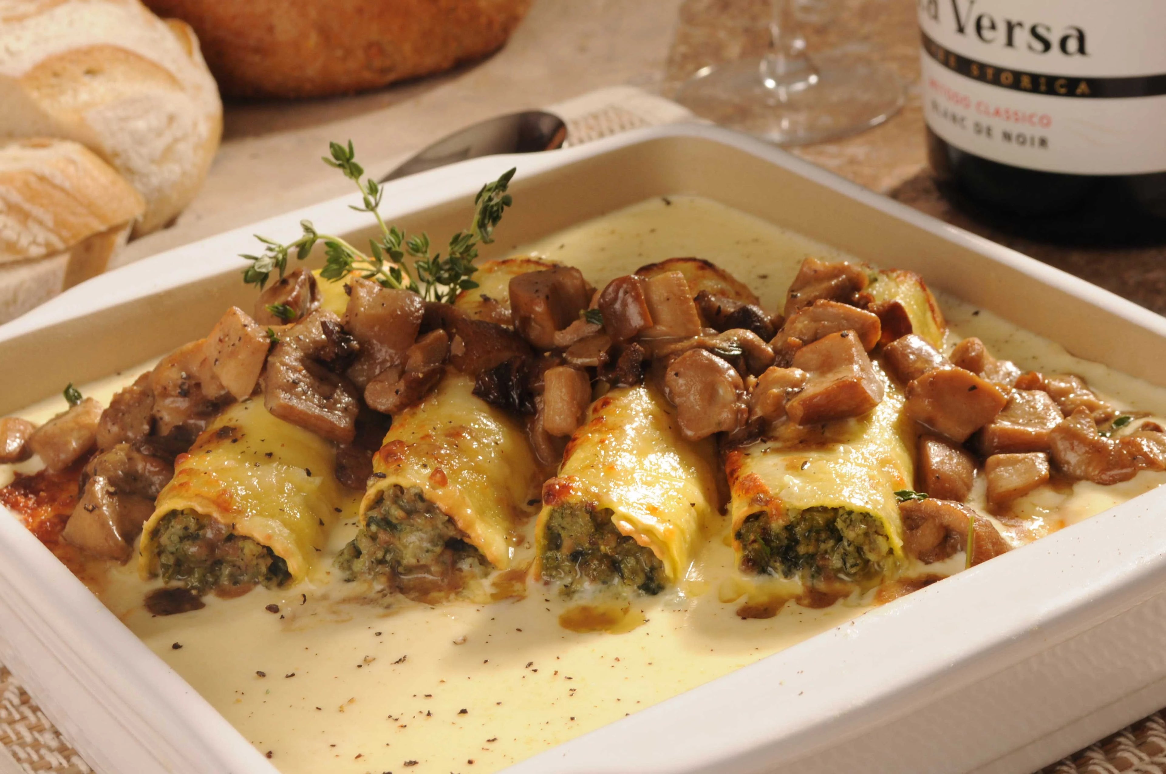 Veal and Spinach Cannelloni Florentine, 2.25 Pound, 6 per case H91211