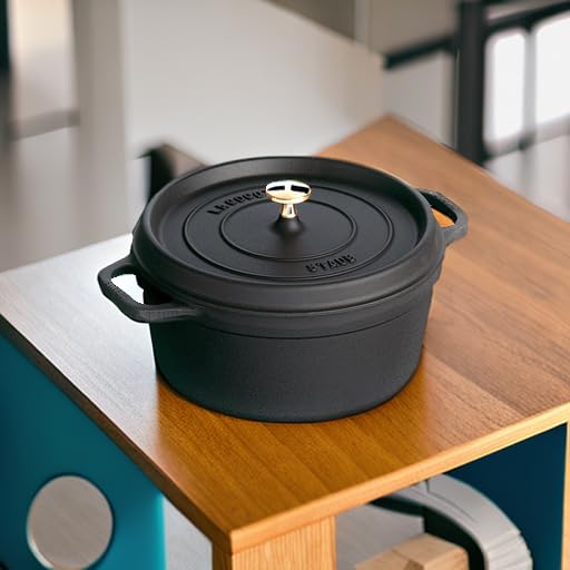 5.5 Quart Round Cocotte, Basil K233