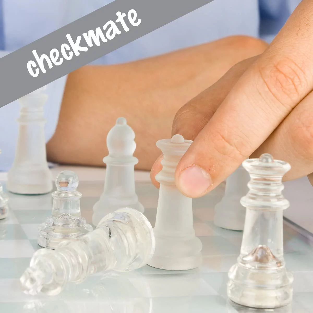 12 inch Glass Chess Set with 32 Frosted Clear Pieces B545