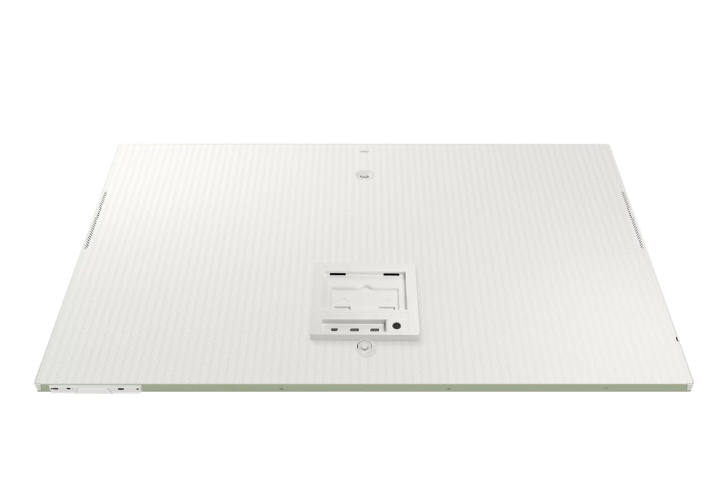32" 4K UHD Smart Monitor with Streaming TV and SlimFit Camera D805594