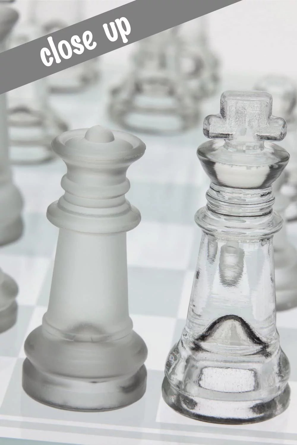 12 inch Glass Chess Set with 32 Frosted Clear Pieces B545
