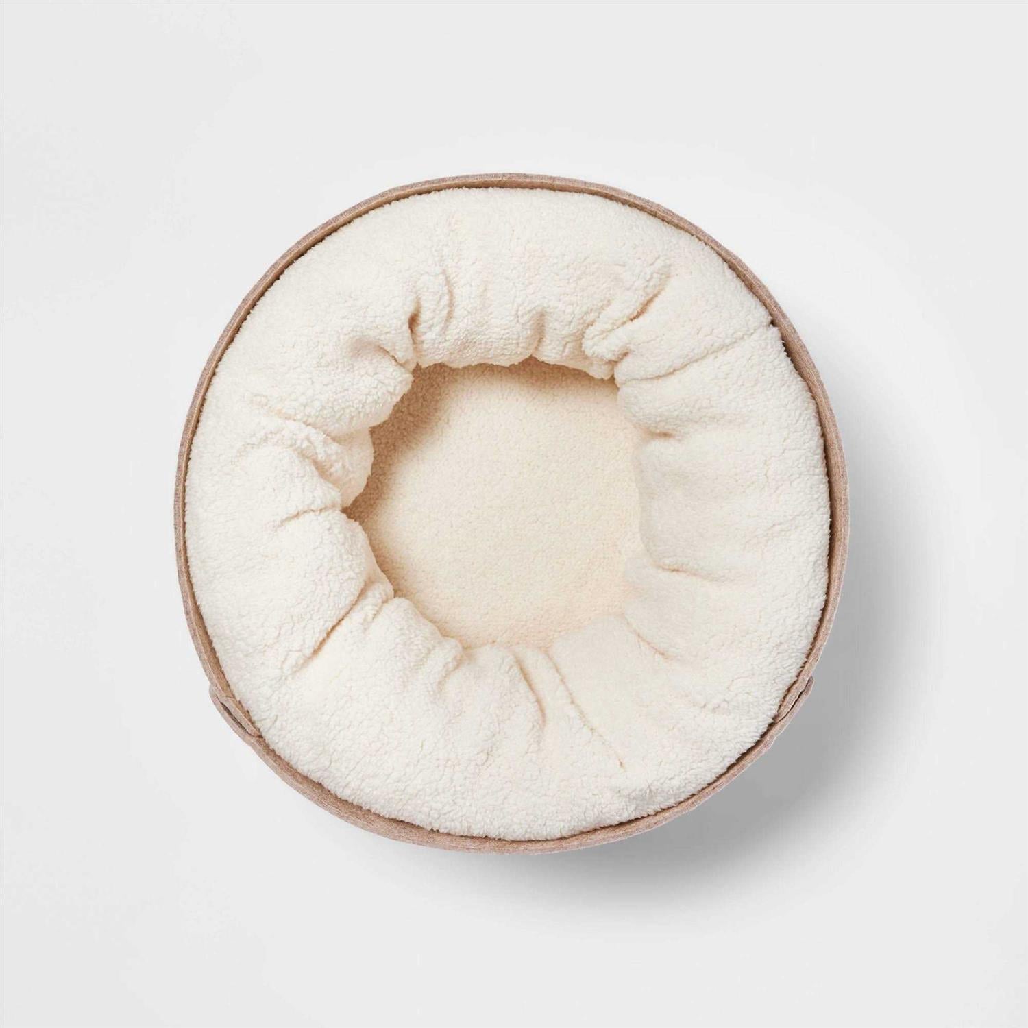 Oscar Bucket Cat and Dog Bed T4093