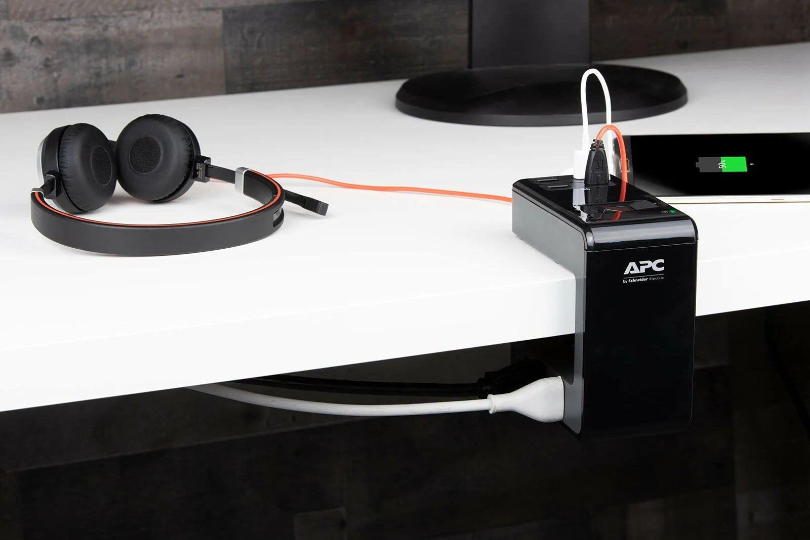 Desk-Mount Power Station with 6 Outlets and 4 USB Charging Ports Y80833